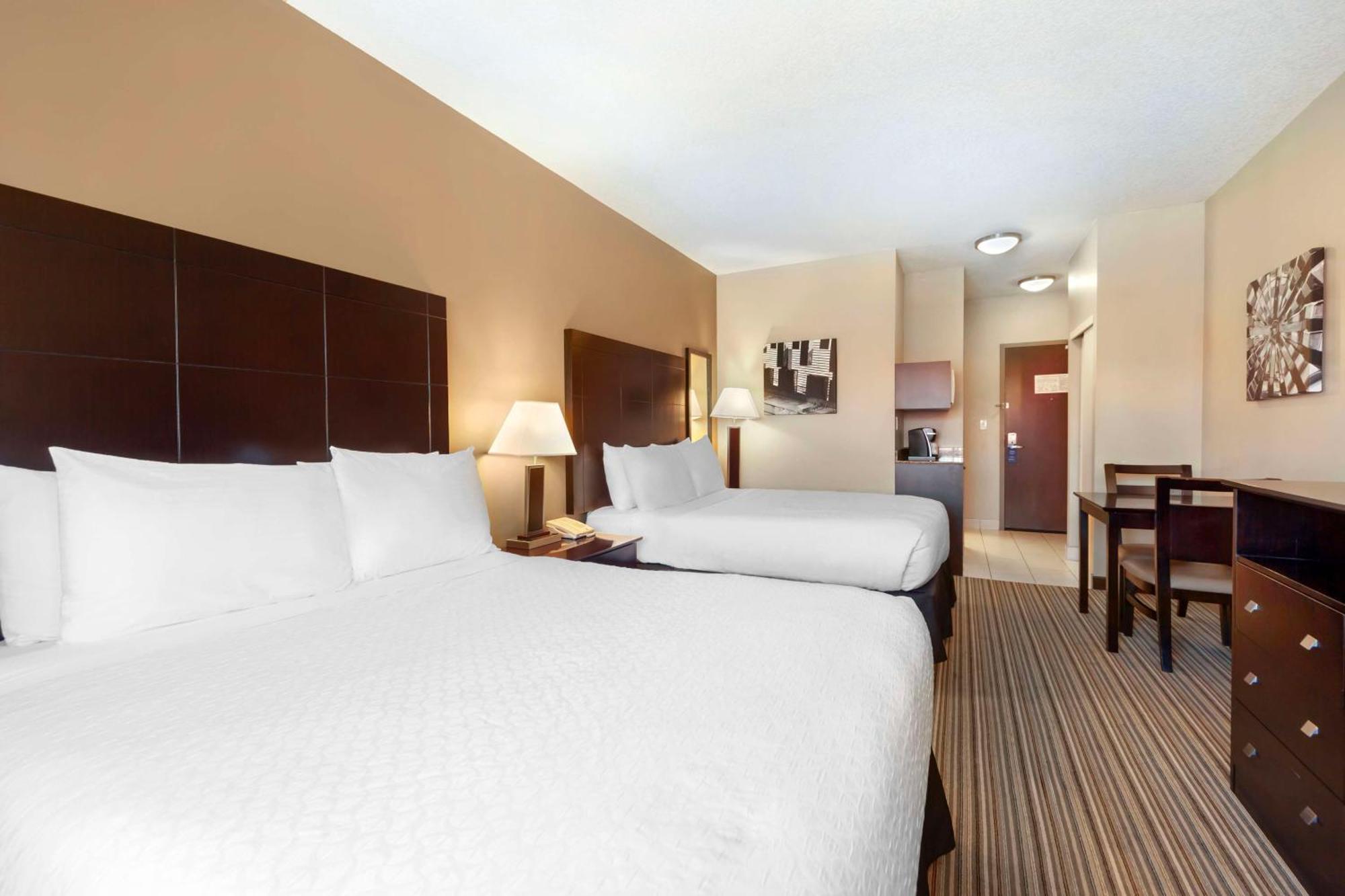 Best Western Plus Peace River Hotel & Suites Buitenkant foto