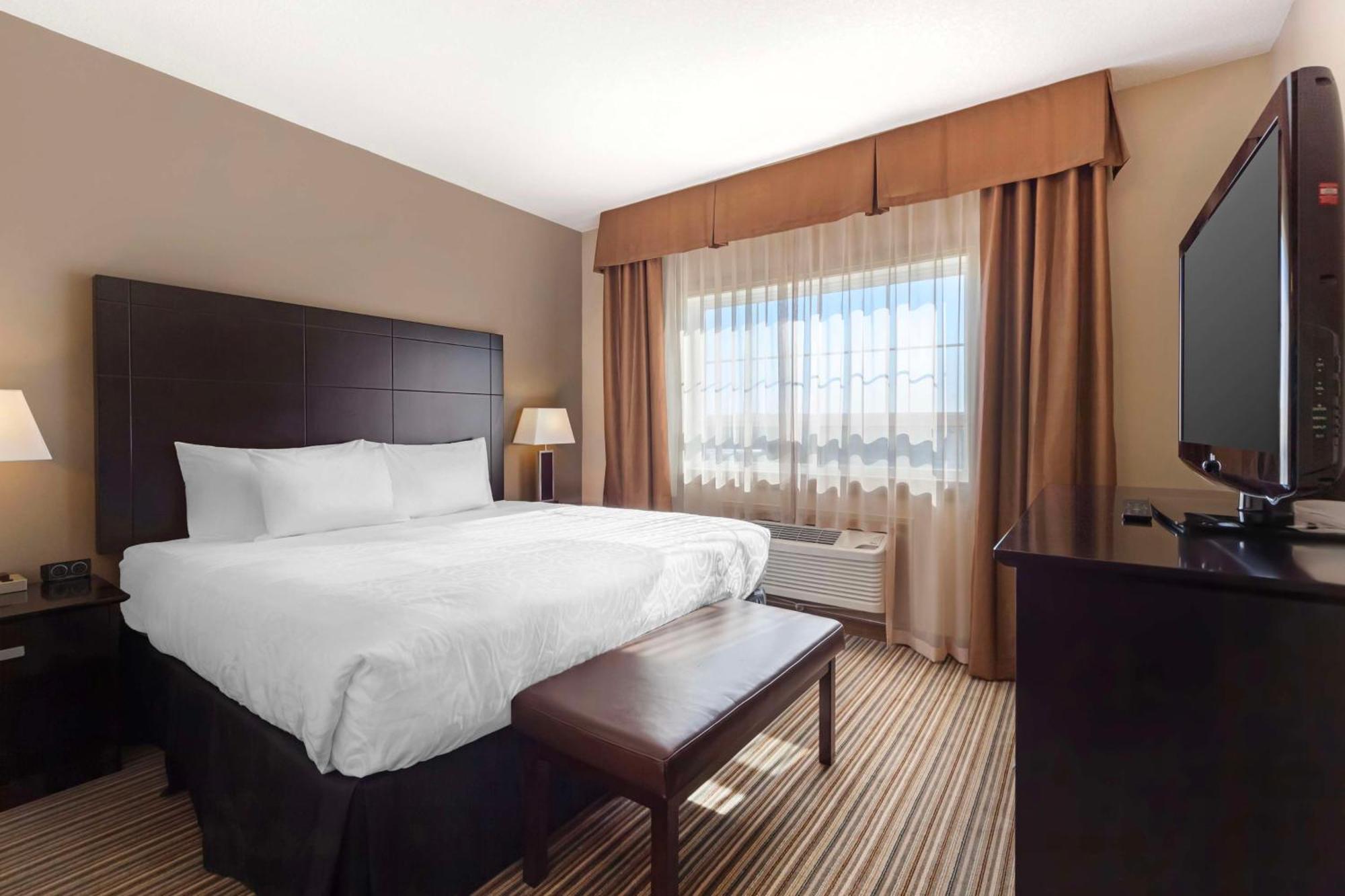 Best Western Plus Peace River Hotel & Suites Buitenkant foto