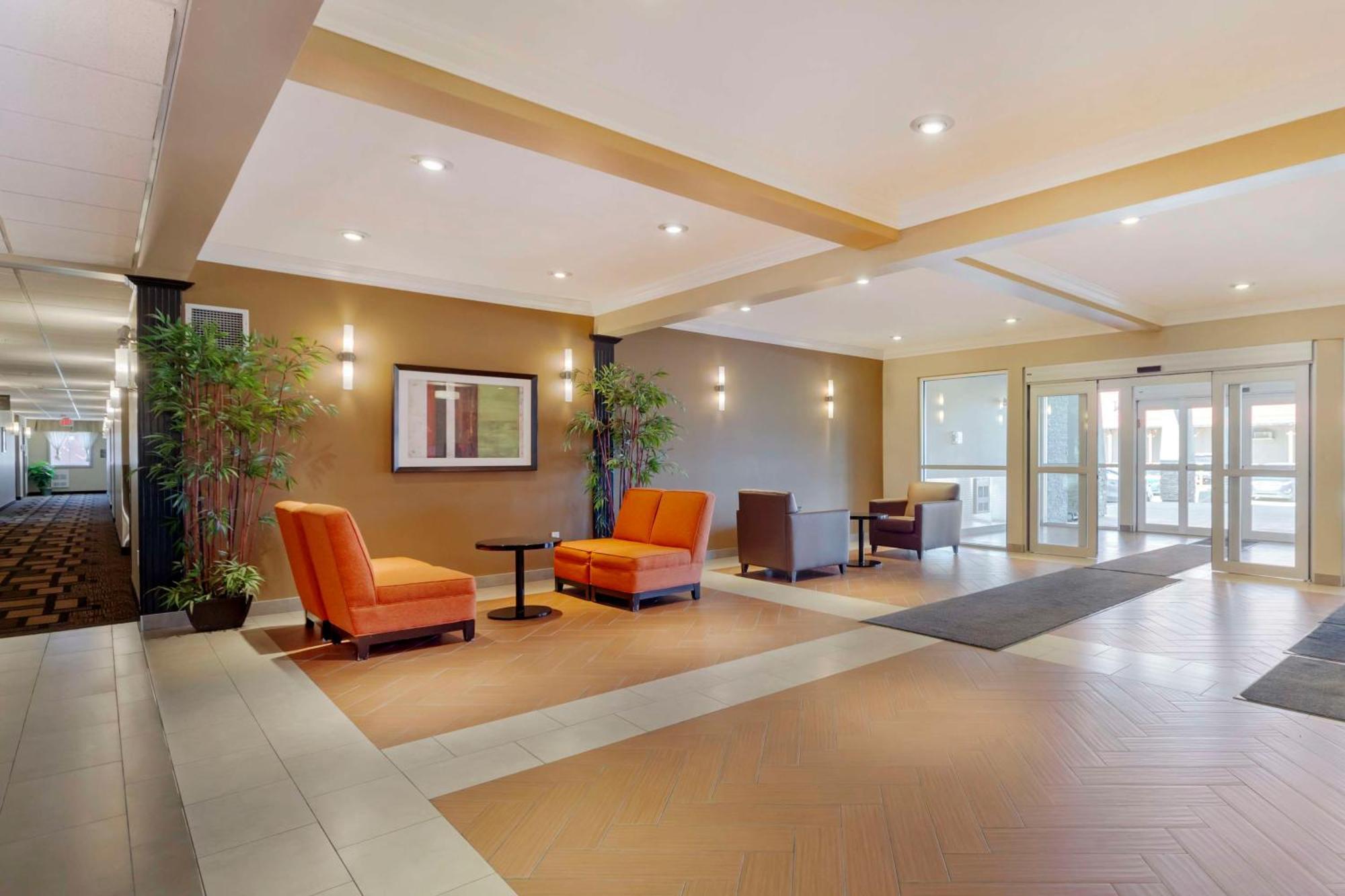 Best Western Plus Peace River Hotel & Suites Buitenkant foto