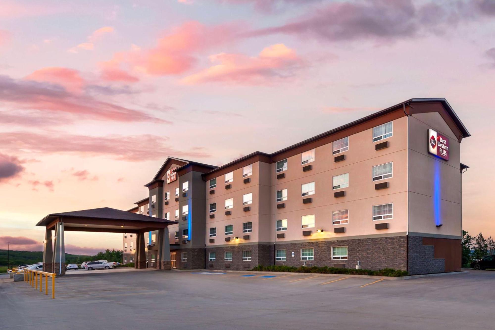 Best Western Plus Peace River Hotel & Suites Buitenkant foto