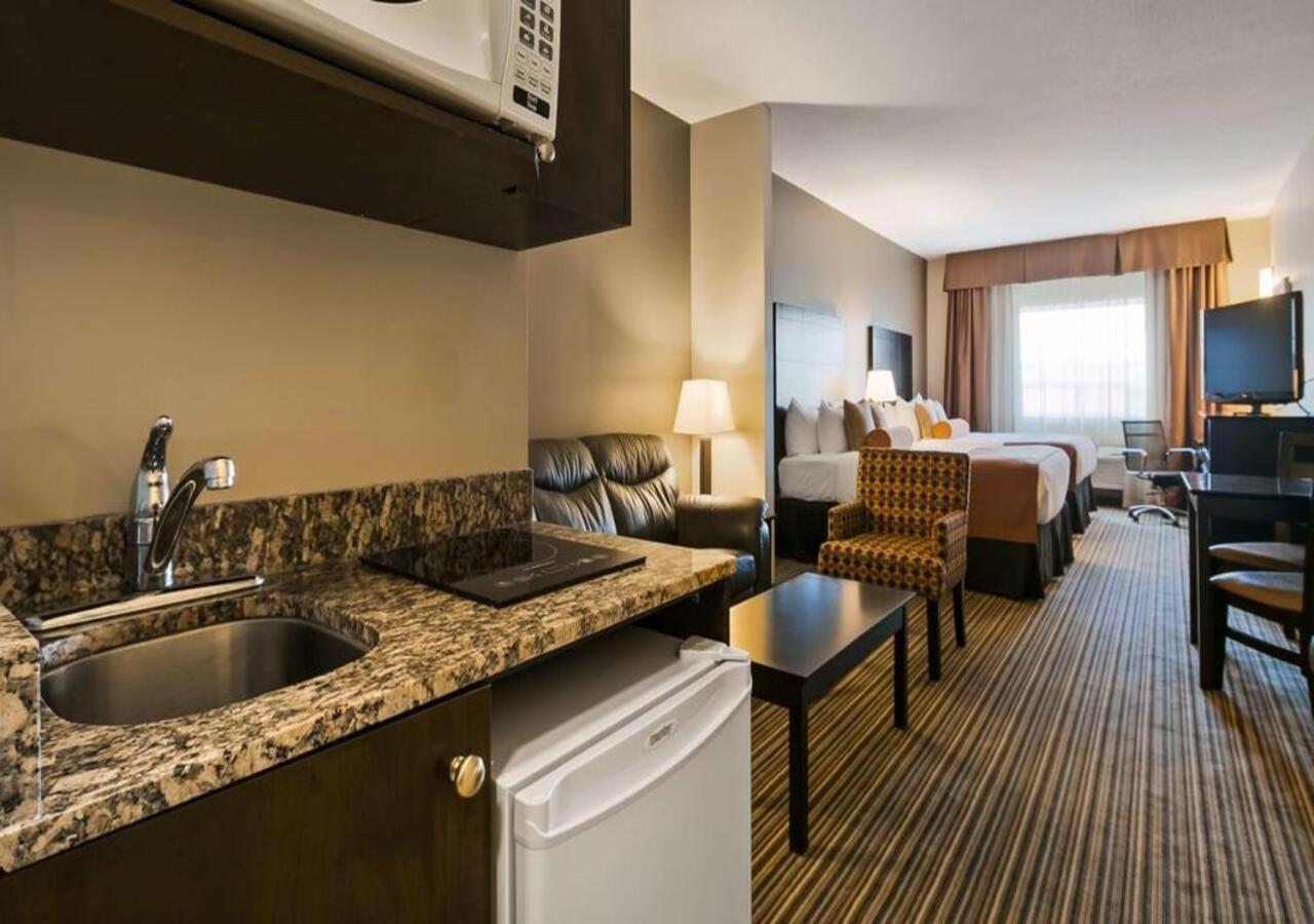 Best Western Plus Peace River Hotel & Suites Buitenkant foto