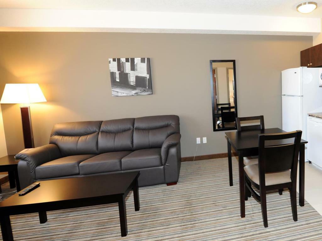 Best Western Plus Peace River Hotel & Suites Buitenkant foto