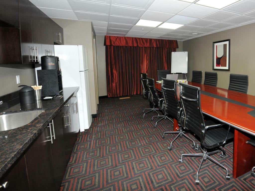 Best Western Plus Peace River Hotel & Suites Buitenkant foto
